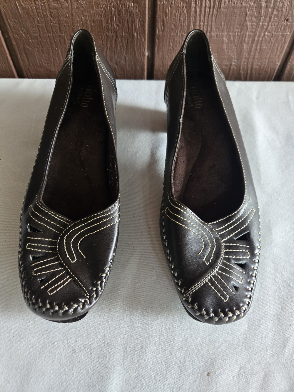 Rialto Slip-On Flats with Contrast Stitching In Dark Brown, 11M